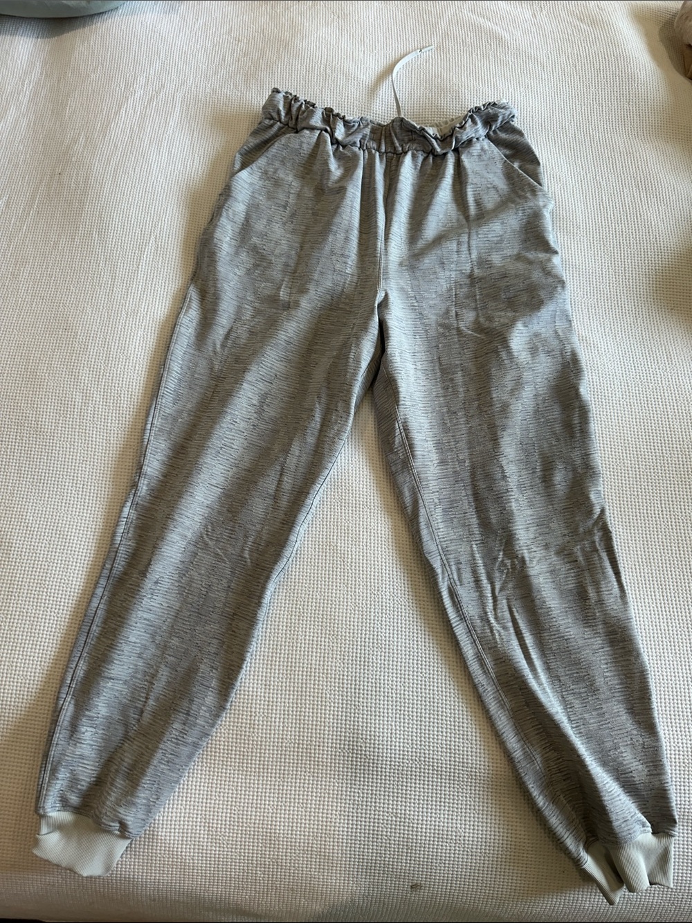 lululemon athletica Light Gray Elastic Waist Joggers